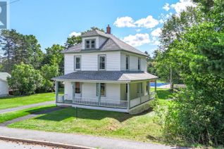 Detached House for Sale, 89 Clairmont Street, Mahone Bay, NS