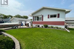 Detached House for Sale, 305 3rd Street, Star City, SK