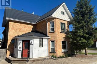 Townhouse for Sale, 4902 51 Avenue, Olds, AB