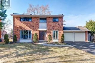 Detached House for Sale, 61 Varley Drive, Ottawa, ON