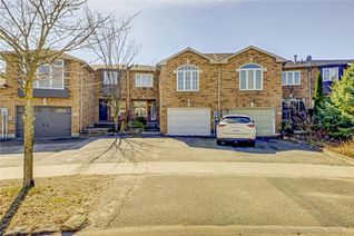 Freehold Townhouse for Sale, 103 Cunningham Drive, Barrie, ON