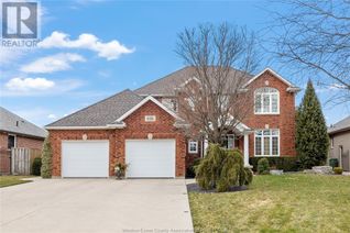 Detached House for Sale, 626 George Kennedy Way, Lakeshore, ON