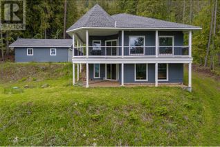 Property for Sale, 7465 Crowfoot Drive, Anglemont, BC