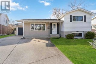 Detached House for Sale, 1231 Amsterdam Court, Sarnia, ON