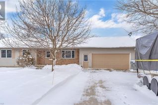 Bungalow for Sale, 8451 Adams Court, Grand Bend, ON