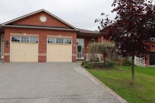 Semi-Detached House for Rent, 23 Peter St #Upper, Barrie, ON