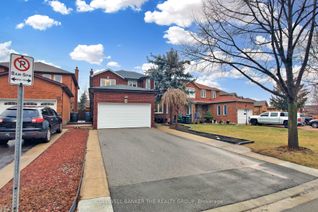 Detached House for Sale, 10 Fincham Ave, Brampton, ON