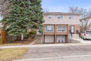 Semi-Detached House for Sale, 36 Newstead Cres N, Brampton, ON