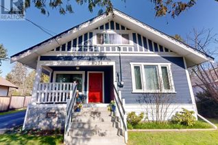 Detached House for Sale, 11338 Maple Crescent, Maple Ridge, BC
