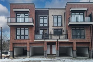 Townhouse for Rent, 3 Bond Cres #1, Richmond Hill, ON