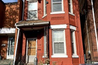 House for Rent, 114 Baldwin St #2nd Fl, Toronto, ON