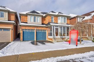 Detached House for Sale, 142 Rollinghill Rd, Richmond Hill, ON
