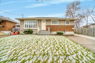 Bungalow for Sale, 2 Anderson St, St. Catharines, ON