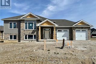 Detached House for Sale, 83 Westlinks Drive, Saugeen Shores, ON