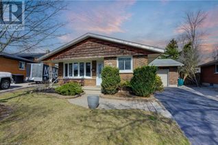 Detached House for Sale, 84 Briar Knoll Drive, Kitchener, ON