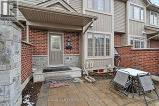 Condo Townhouse for Sale, 1010 Fanshawe Park Rd E #3, London, ON