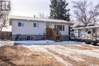 Bungalow for Sale, 607 2nd Avenue W, Shellbrook, SK