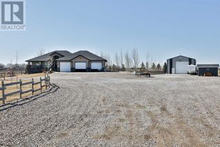 Bungalow for Sale, 828 4 Street W, Barnwell, AB