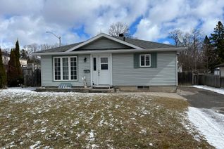 Bungalow for Sale, 253 Letitia St, Barrie, ON