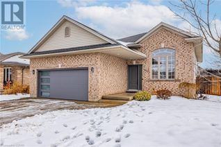 Bungalow for Sale, 535 Harris Circle, Strathroy, ON