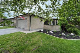 Condo Townhouse for Sale, 93 Pine Valley Gate Unit# 15, London, ON