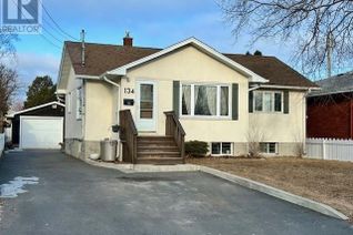 Detached House for Sale, 134 Elm St, Thunder Bay, ON