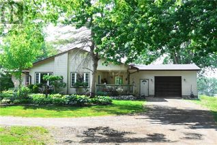Detached House for Sale, 9078 Century Drive, Strathroy-Caradoc, ON