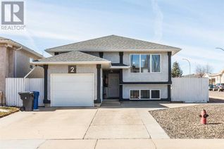 Detached House for Sale, 2 Assiniboia Road W, Lethbridge, AB