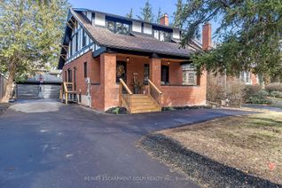 Detached House for Sale, 2041 Caroline St, Burlington, ON