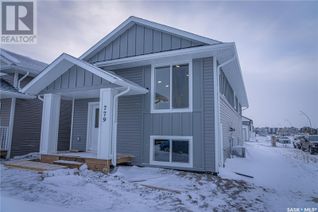 Detached House for Sale, 407 Bolstad Link, Saskatoon, SK
