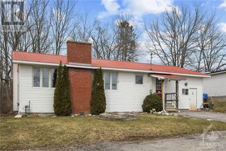Detached House for Sale, 122 Brookdale Avenue, Almonte, ON