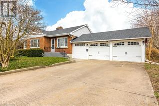 Detached House for Sale, 3 Youngblut Avenue, St. Catharines, ON