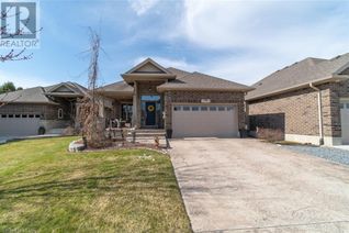 Detached House for Sale, 296 Mogg Street, Strathroy, ON