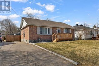 Detached House for Sale, 344 Broadview Drive, Pembroke, ON