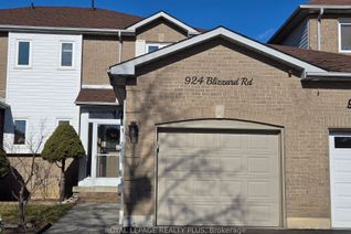 Freehold Townhouse for Sale, 924 Blizzard Rd, Mississauga, ON