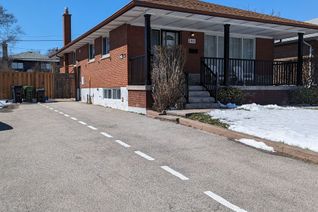 Detached House for Rent, 240 Wellesworth Dr #Upper, Toronto, ON
