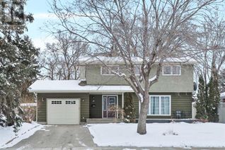 Detached House for Sale, 18 Martin Close, Red Deer, AB