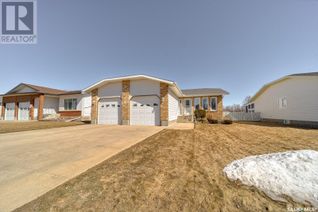 Detached House for Sale, 41 Dahlia Crescent, Moose Jaw, SK