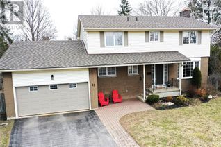 Detached House for Sale, 41 Hollywood Place, Brockville, ON