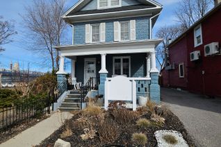 Detached House for Sale, 11 Main St S, Newmarket, ON