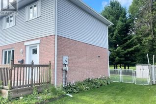 Townhouse for Rent, 729 Lynn Street, Cornwall, ON