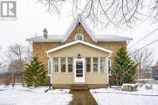 Detached House for Sale, 199 St George Street E, Fergus, ON