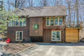 Detached House for Sale, 217 Woodland Drive, Huntsville, ON