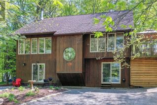 Detached House for Sale, 217 Woodland Drive, Huntsville, ON