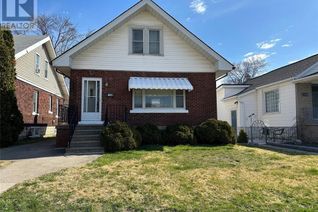 Detached House for Rent, 1160 Dougall Avenue #LOWER, Windsor, ON