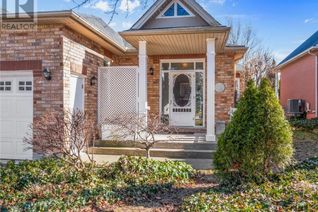 Freehold Townhouse for Sale, 2290 Stonehaven Avenue, Niagara Falls, ON