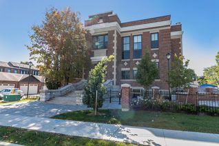 Property for Sale, 400 Park Ave #202, Newmarket, ON