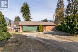 Property for Sale, 881 Foothill Road, Salmon Arm, BC