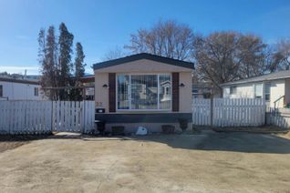 Detached House for Sale, 724 Innes Avenue S #32, Cranbrook, BC