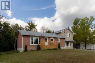 Detached House for Sale, 5009 Highway 38, Harrowsmith, ON